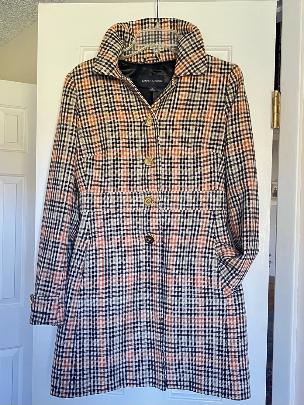 Banana Republic Plaid Wool Blend Tailored Coat Size Small Gold Creat Buttons